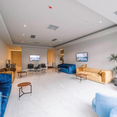 Orbi City Suite Batumi Bagian luar foto