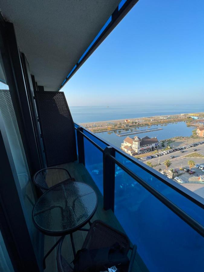 Orbi City Suite Batumi Bagian luar foto
