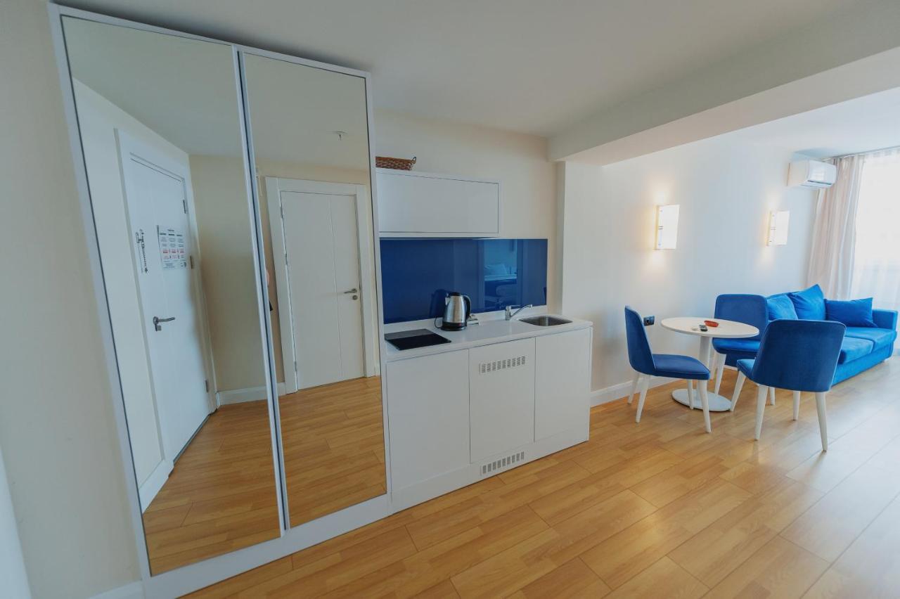 Orbi City Suite Batumi Bagian luar foto