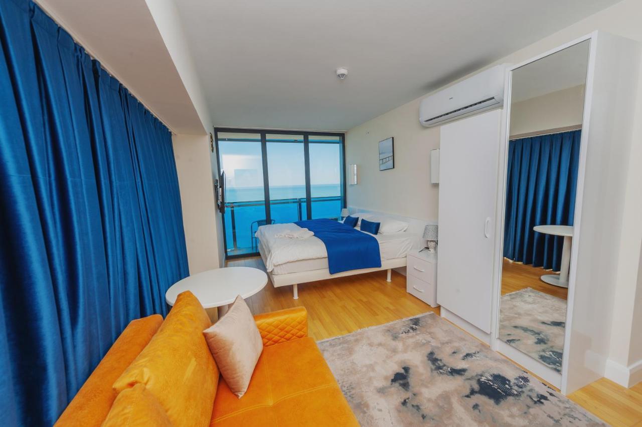 Orbi City Suite Batumi Bagian luar foto