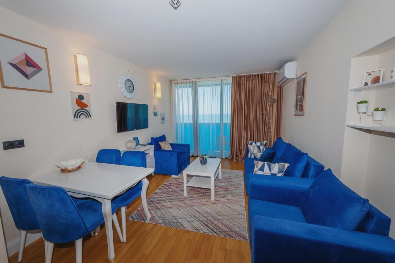 Orbi City Suite Batumi Bagian luar foto