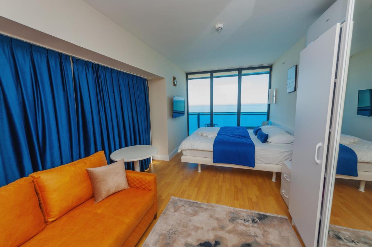 Orbi City Suite Batumi Bagian luar foto