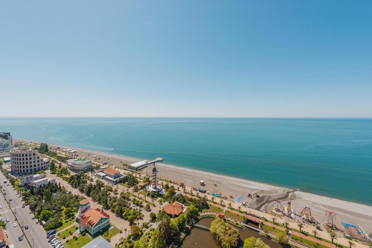 Orbi City Suite Batumi Bagian luar foto