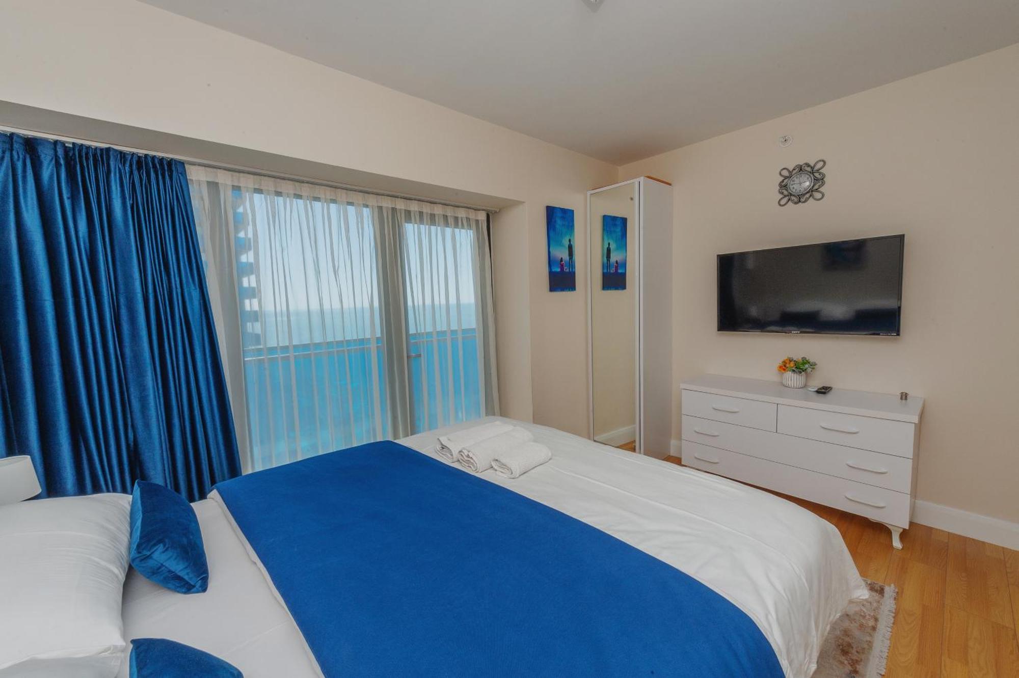 Orbi City Suite Batumi Bagian luar foto
