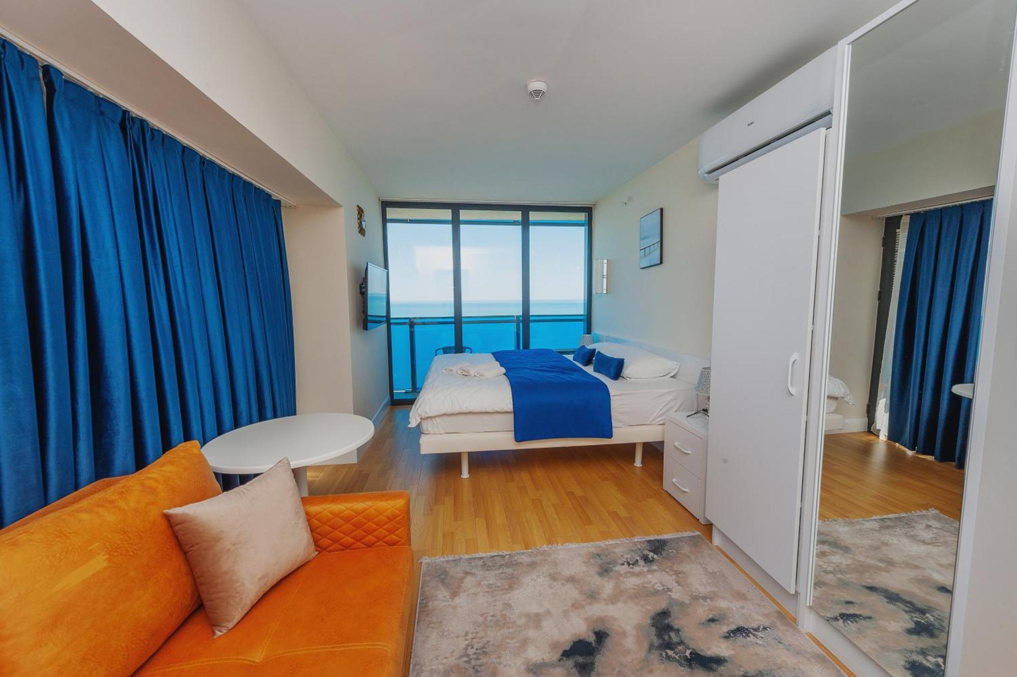 Orbi City Suite Batumi Bagian luar foto
