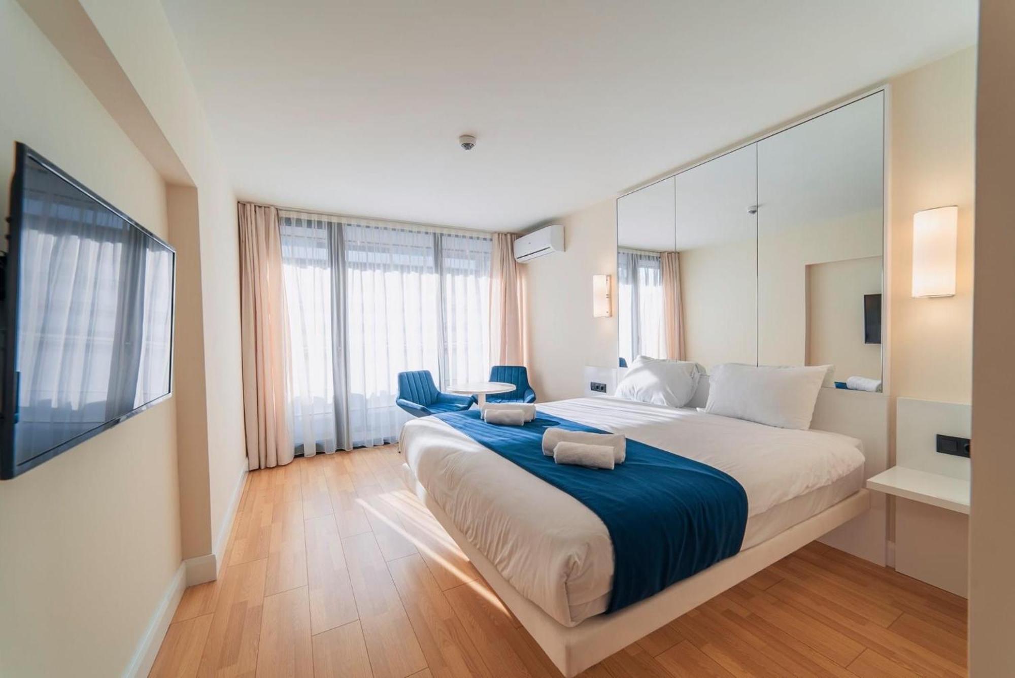 Orbi City Suite Batumi Bagian luar foto